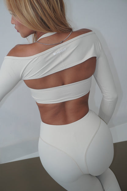 Silhouette three piece