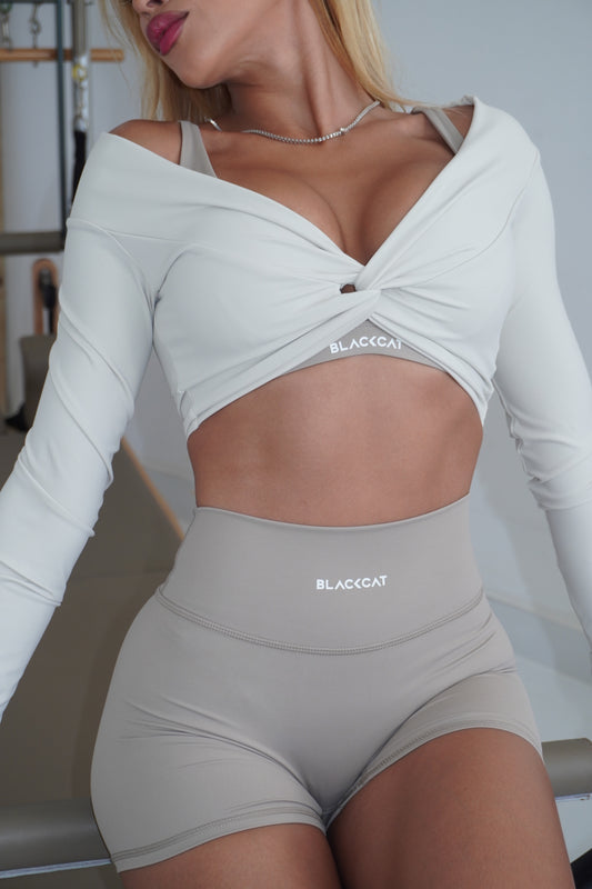 Pilatera Cover-up shirt